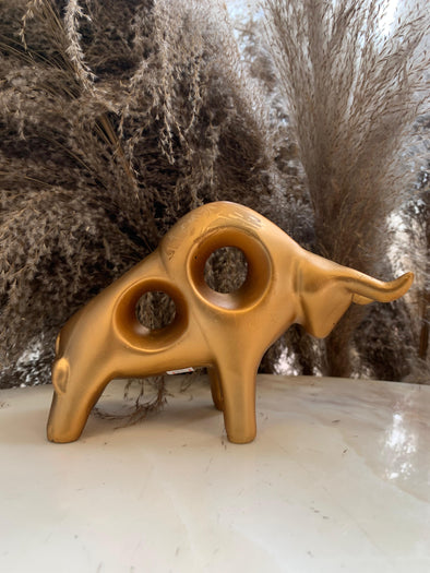 GOLDEN BULL