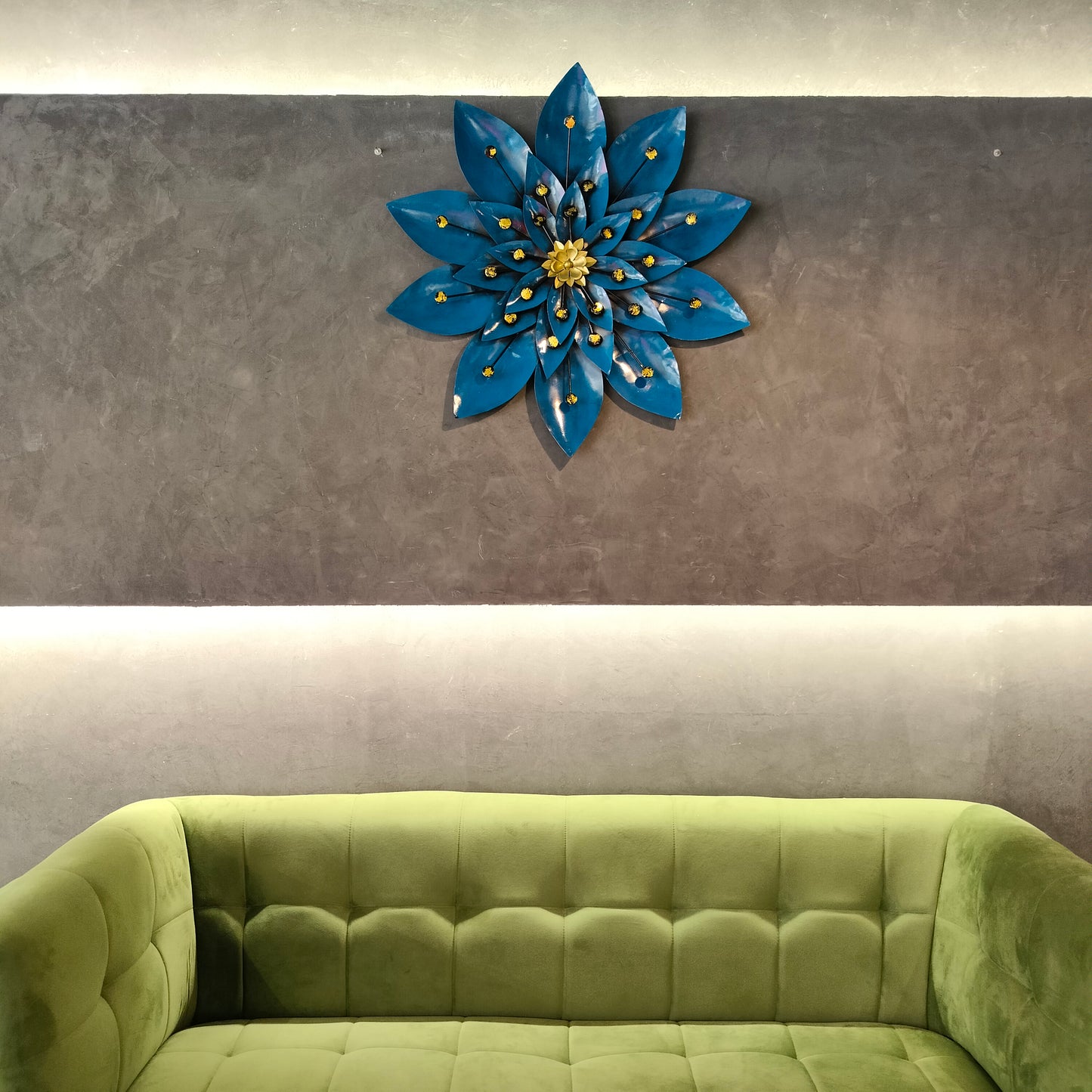 Accents Metal Blue Flower Wall Art
