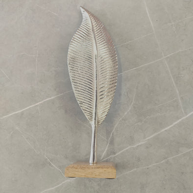 Accents Long Leaf Nickel with Wooden Base