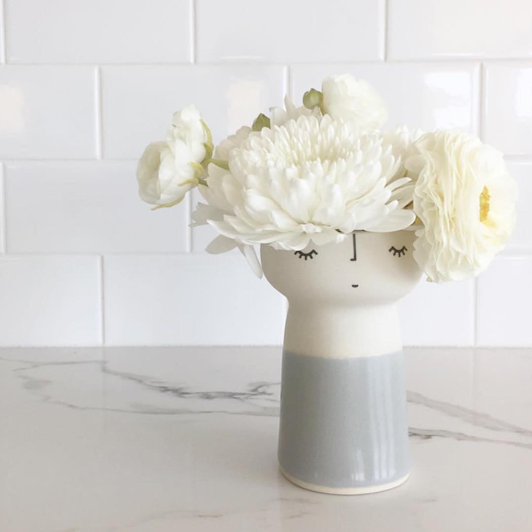 Accents Doll Flower Vase (White & Grey ) H5" D4"