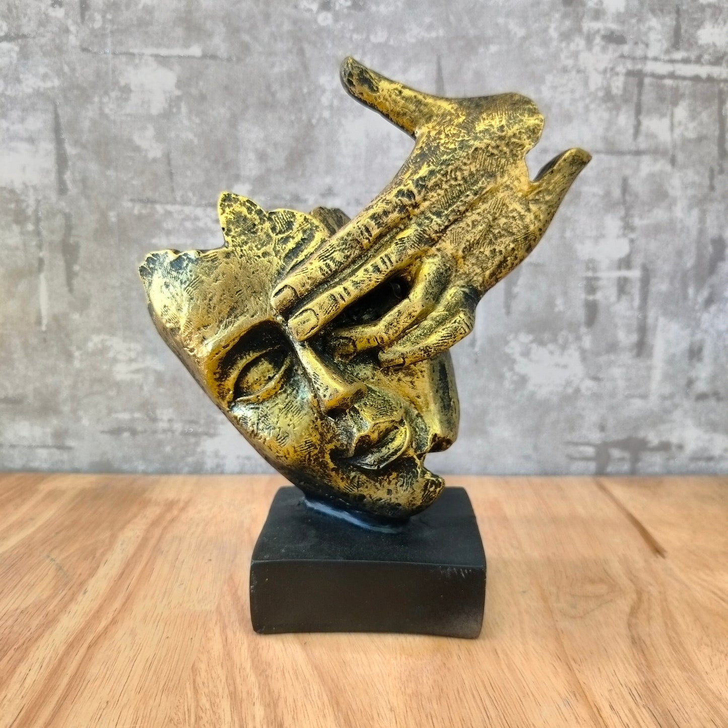 Accents Antique Face showpiece