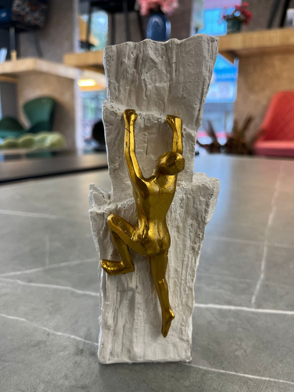 ACCENTS VASE-MAN HILL CLIMB-WHITE