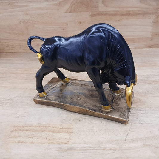 ACCENTS ANGRY BULL ON BASE