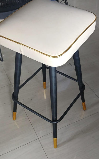 ACCENTS BAR STOOL