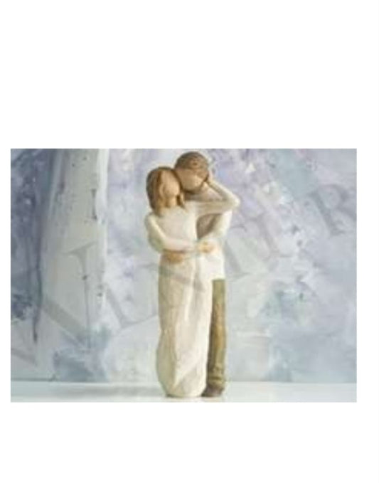 STANDING COUPLE