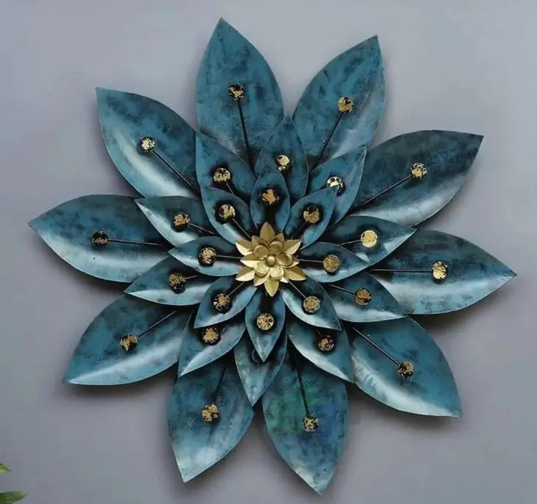 Accents Metal Blue Flower Wall Art